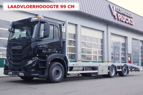 Iveco 31,5-tons Oprij S-Way 9,0 m. Veldhuizen