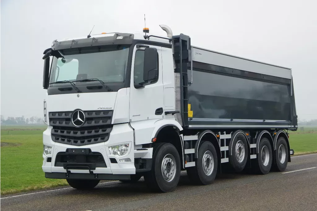 Mercedes-Benz Arocs 10x4 49-tons midlift met Kempf achterover kipper