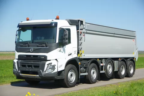 Volvo FMX 10x4 midlift met AJK achteroverkipper