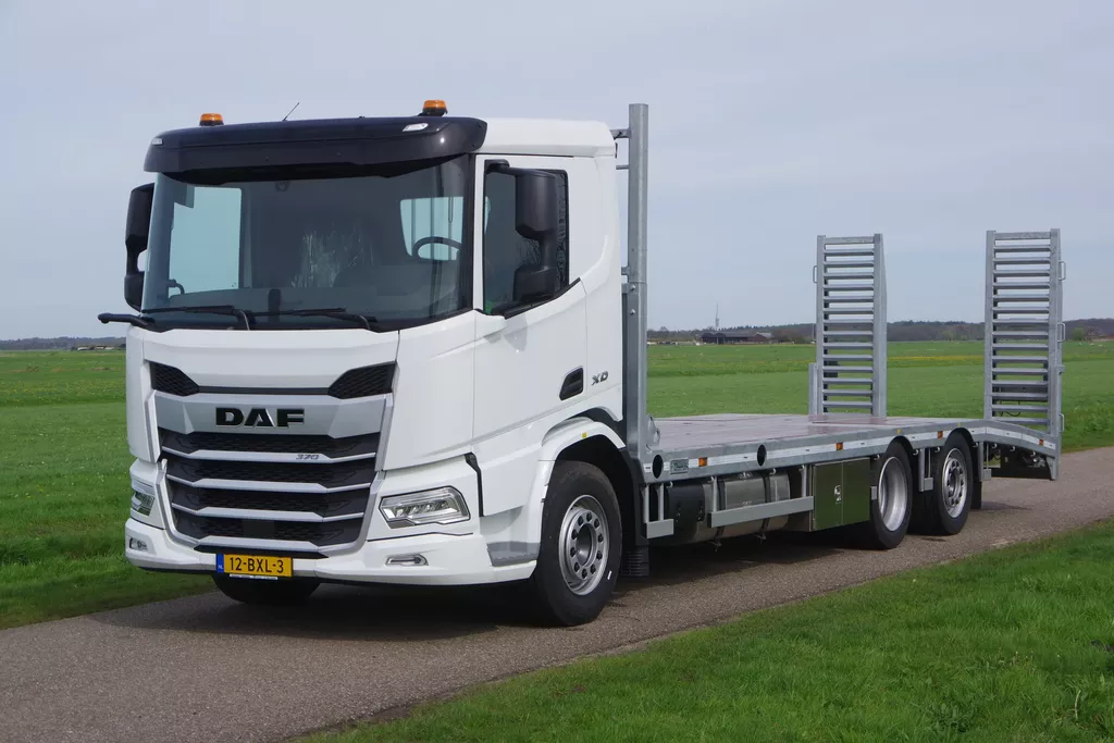 DAF 85 XD 370 29-85 29-tons oprij XD 8,5 meter