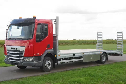 DAF XB 210 15,7-tons oprij XB 16-77 Veldhuizen