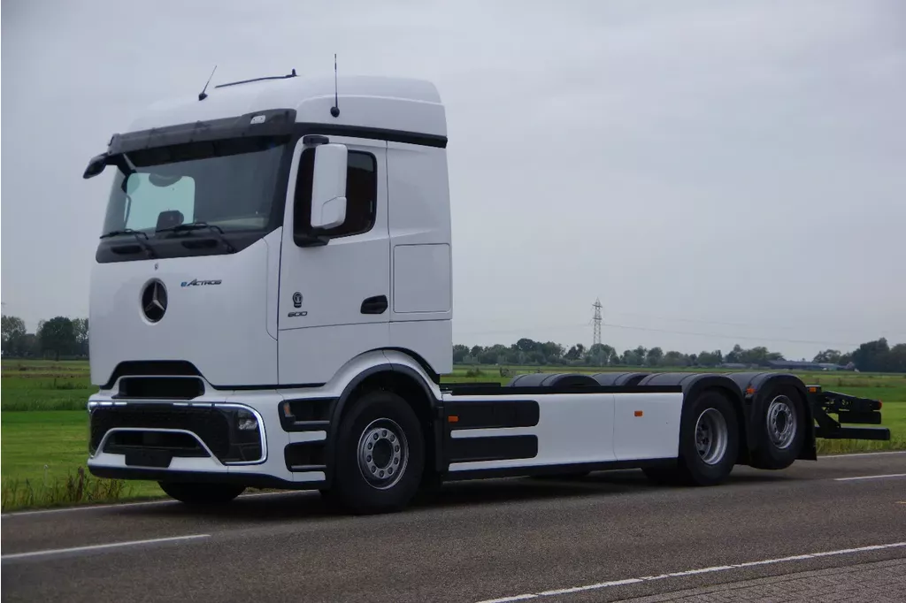 Mercedes-Benz Actros 29-tons E-Actros E600 oprijwagen